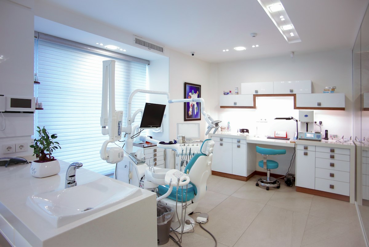 Dental implant cost guide Dhaka